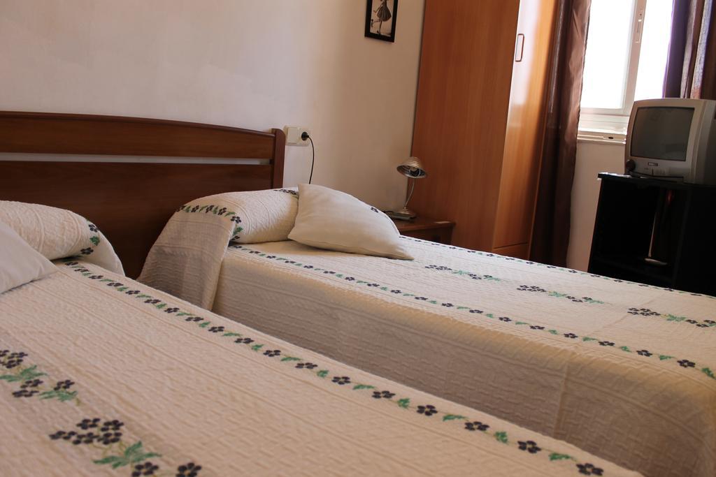 Hostal Graciela مدريد الغرفة الصورة